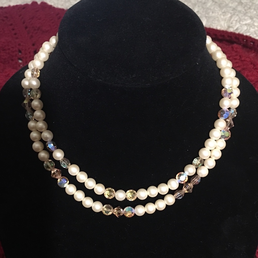Vintage pearl necklace